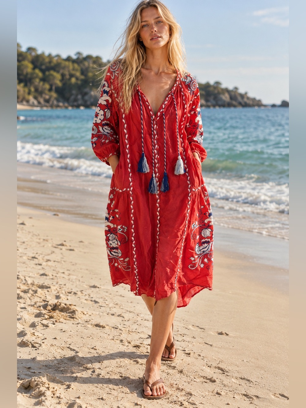 Embroidered dress midi